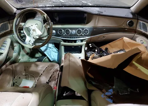 2015 Mercedes-Benz S 550 z USA, uszkodzony, nr VIN WDDUG8CB2FA099888